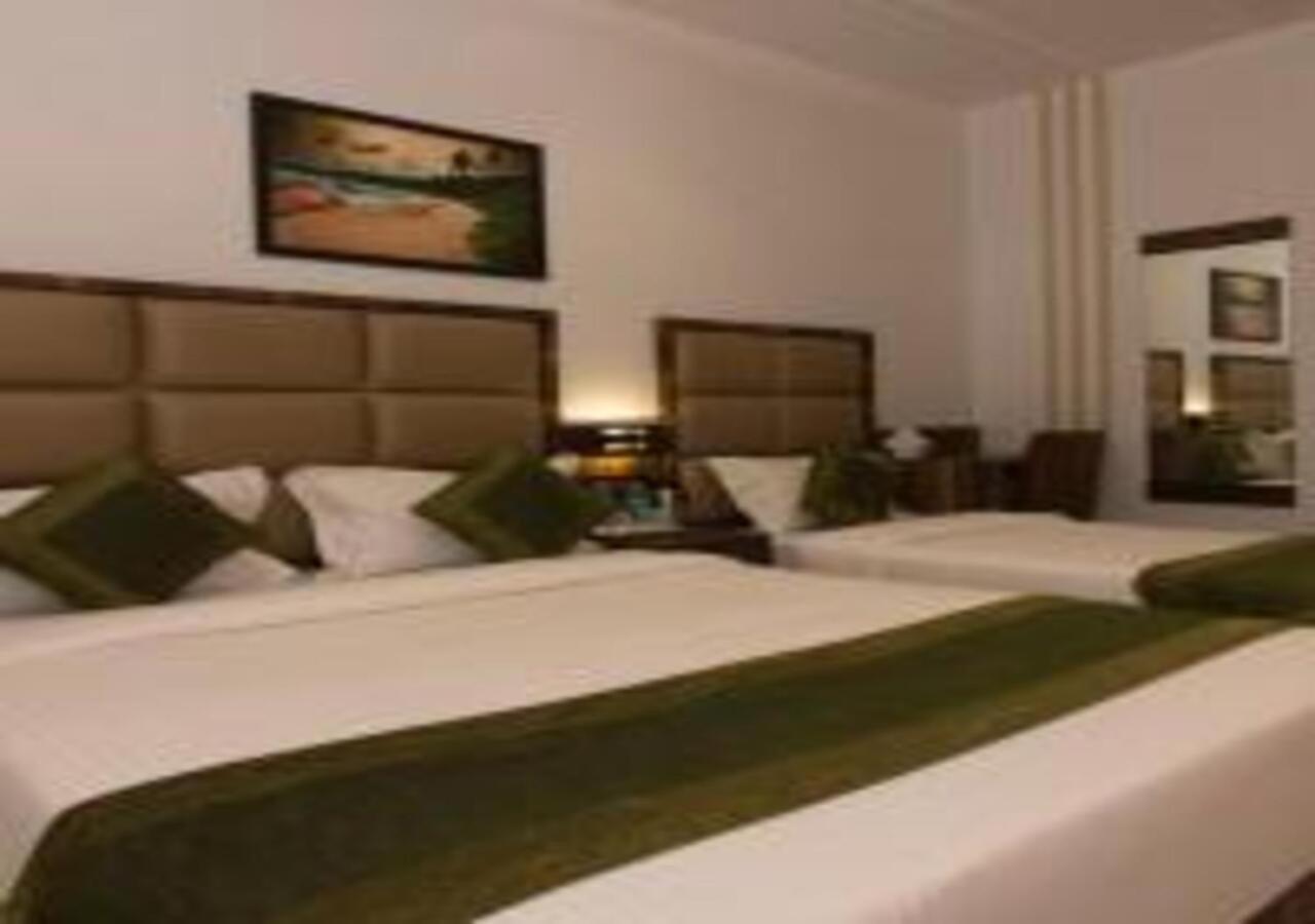 Hotel Meriton Mumbai International Airport T-2 Экстерьер фото